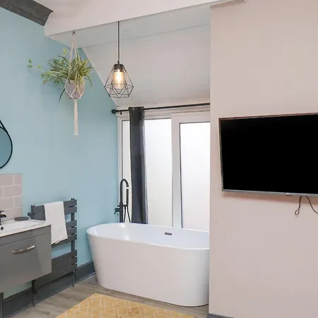 32 Ashville Avenue 펜션