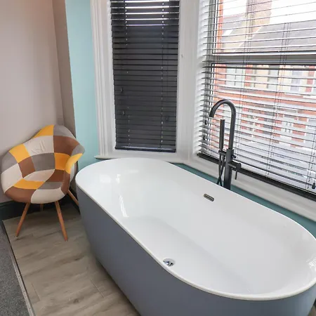 Holiday home 32 Ashville Avenue Scarborough
