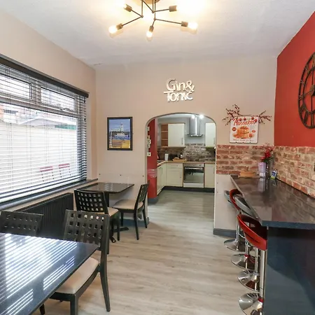 32 Ashville Avenue Holiday home
