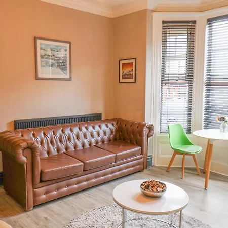 32 Ashville Avenue Holiday home