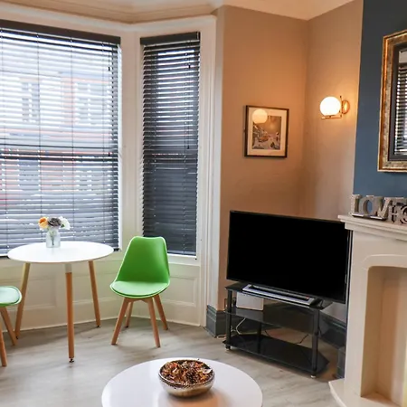 32 Ashville Avenue 펜션 스카버러