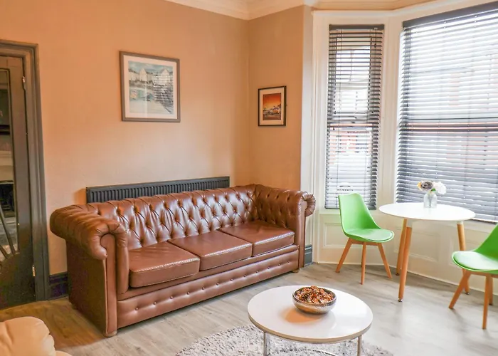 32 Ashville Avenue Tatil Evi