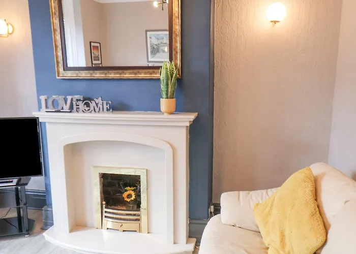 32 Ashville Avenue *