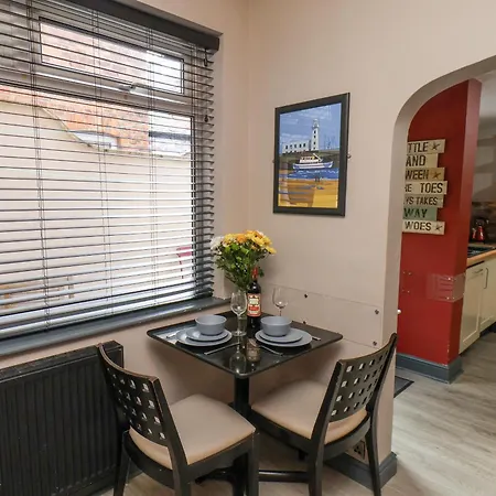 32 Ashville Avenue Holiday home *